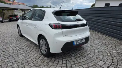 Peugeot 208 2020 - 13490 EUR, 49000 km - AUTO.MOTO.pt - 49000km - foto 4 de 23