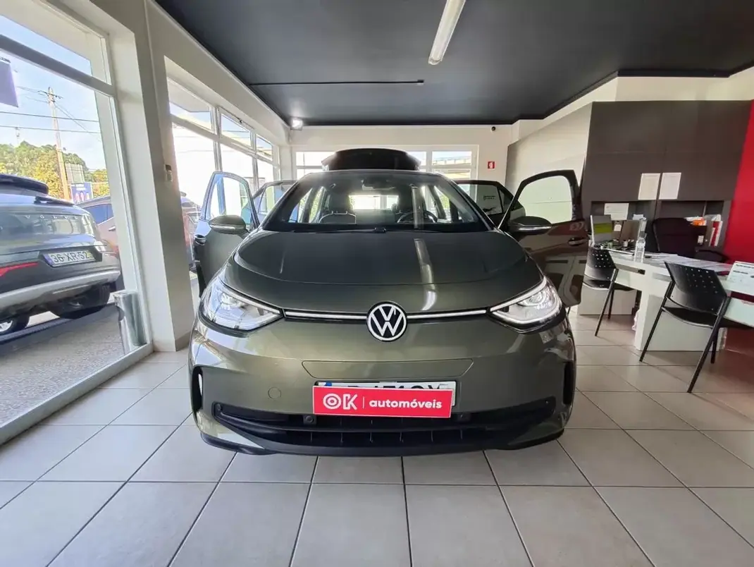 Volkswagen ID.3 2024 - 32750 EUR, 4000 km - AUTO.MOTO.pt - 4000km - foto 20 de 36