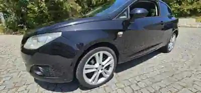 SEAT Ibiza 2008 - 5450 EUR, 194000 km - AUTO.MOTO.pt - 194000km - foto 12 de 15