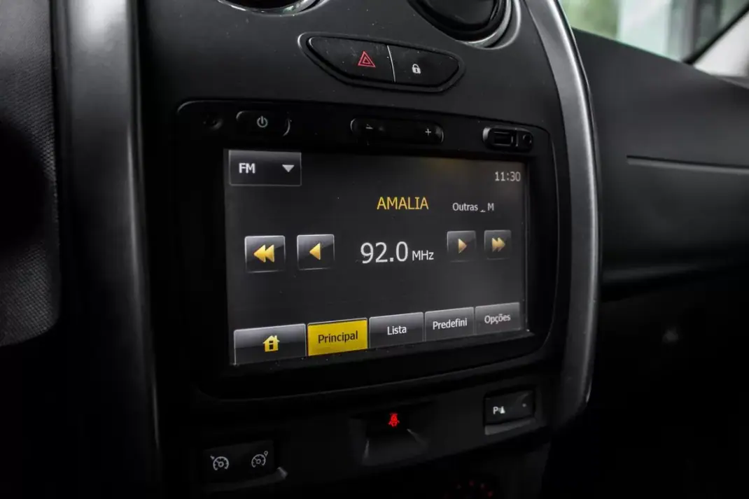 Dacia Duster 2014 - 10490 EUR, 134765 km - AUTO.MOTO.pt - 134765km - foto 32 de 36