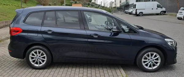 BMW 216 Gran Tourer 2018 - 15990 EUR, 120000 km - AUTO.MOTO.pt - 120000km - foto 8 de 33