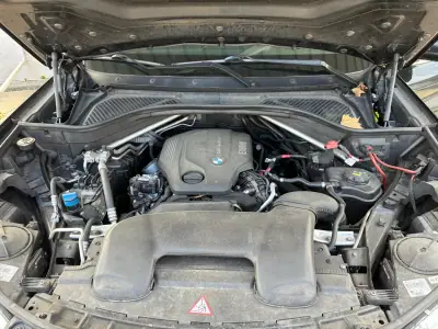 BMW X5 2015 - 22500 EUR, 199000 km - AUTO.MOTO.pt - 199000km - foto 23 de 24