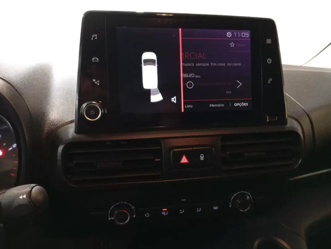 Citroën BERLINGO 1.6hdi 3L AUTOMATICA 2021 - 15750 EUR, 109000 km - AUTO.MOTO.pt - 109000km - foto 9 de 13