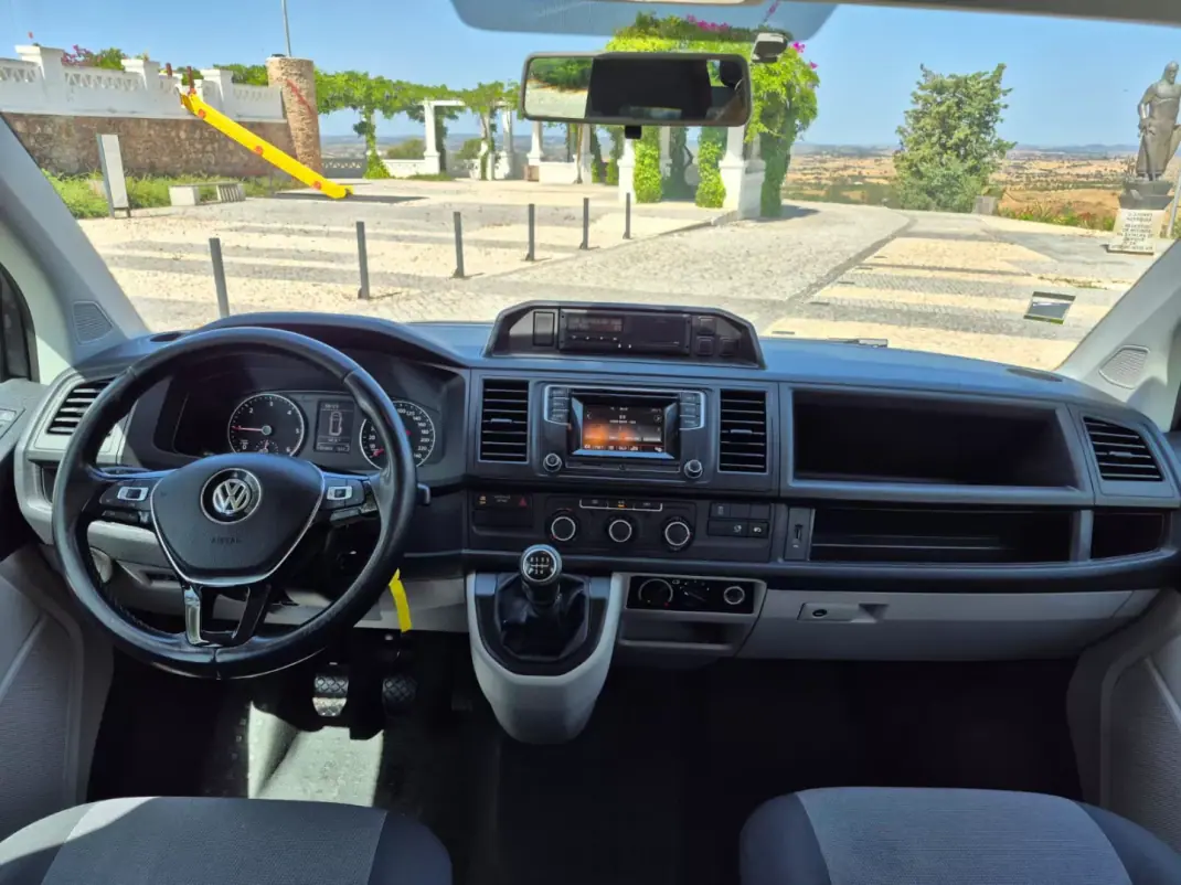 Volkswagen Transporter 2019 - 28750 EUR, 190404 km - 190404km - foto 6 de 22