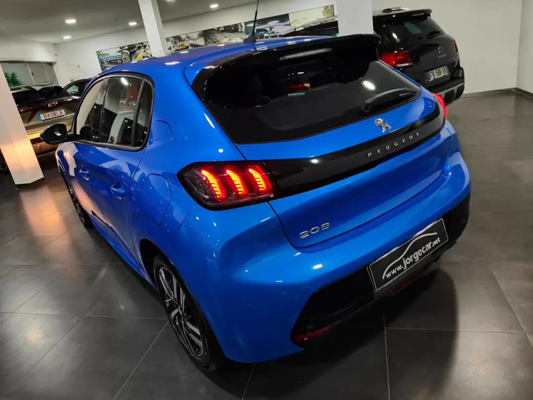 Peugeot 208 2019 - 14500 EUR, 90000 km - AUTO.MOTO.pt - 90000km - foto 14 de 60