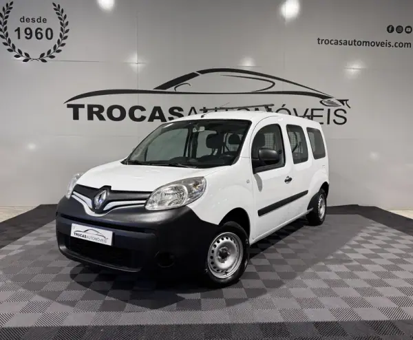 Renault Kangoo 2016 - 10900 EUR, 255000 km - AUTO.MOTO.pt - 255000km - foto 9 de 28