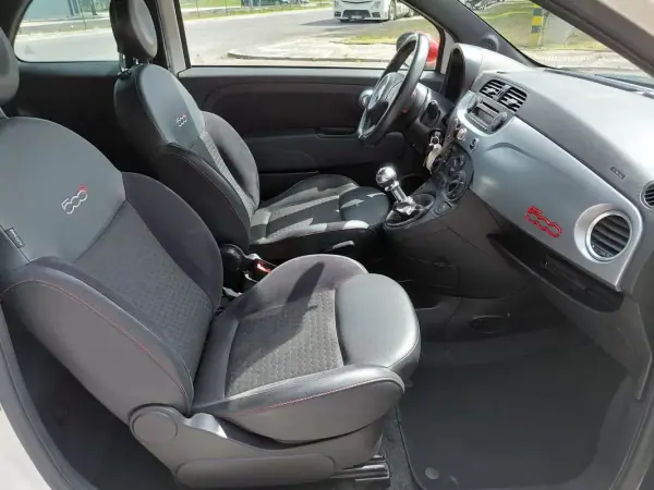 Fiat 500 2013 - 8500 EUR, 171500 km - AUTO.MOTO.pt - 171500km - foto 19 de 22