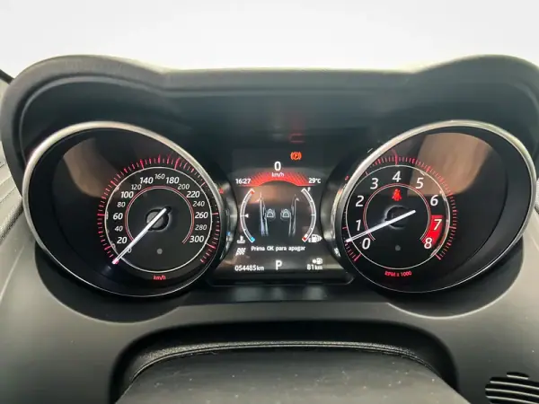 Jaguar F-Type 2017 - 47900 EUR, 54000 km - AUTO.MOTO.pt - 54000km - foto 11 de 20