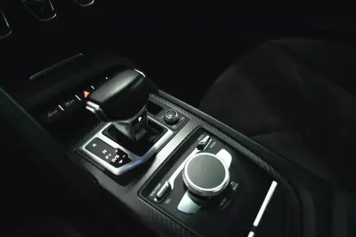 Audi R8 Coupé 2016 - 129950 EUR, 87000 km - AUTO.MOTO.pt - 87000km - foto 39 de 51