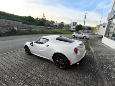 Alfa Romeo 4C 2016 - 99900 EUR, 6500 km - AUTO.MOTO.pt - 6500km - foto 3 de 31