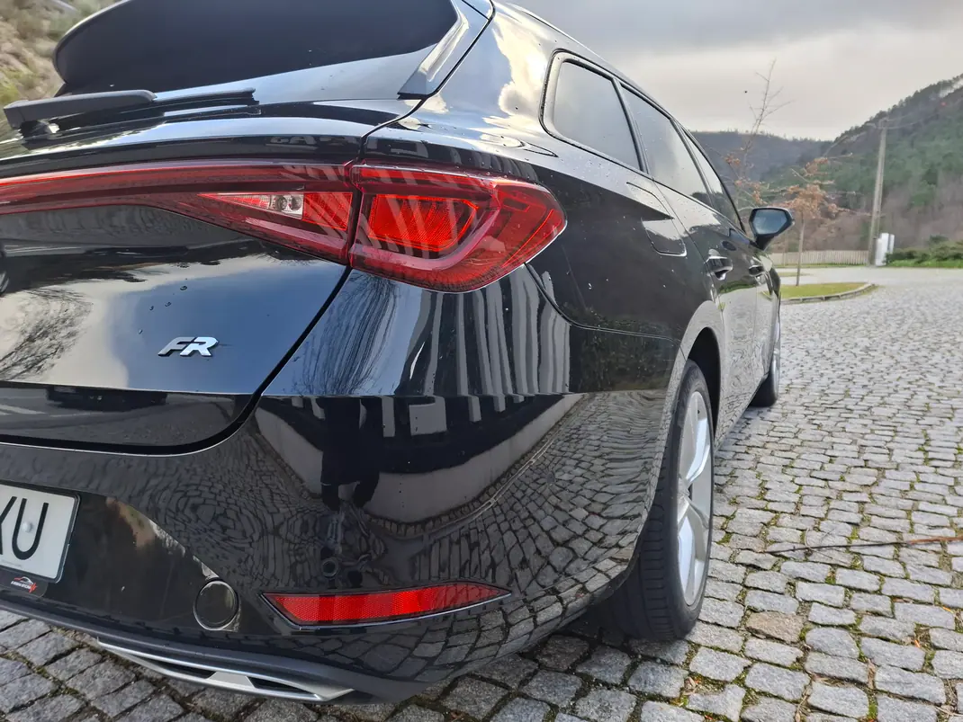 SEAT Leon ST 2020 - 21500 EUR, 180000 km - AUTO.MOTO.pt - 180000km - foto 5 de 14