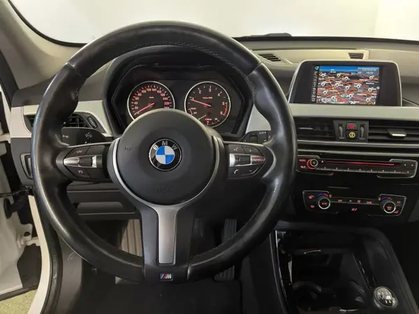 BMW X1 2016 - 18900 EUR, 134000 km - AUTO.MOTO.pt - 134000km - foto 16 de 31