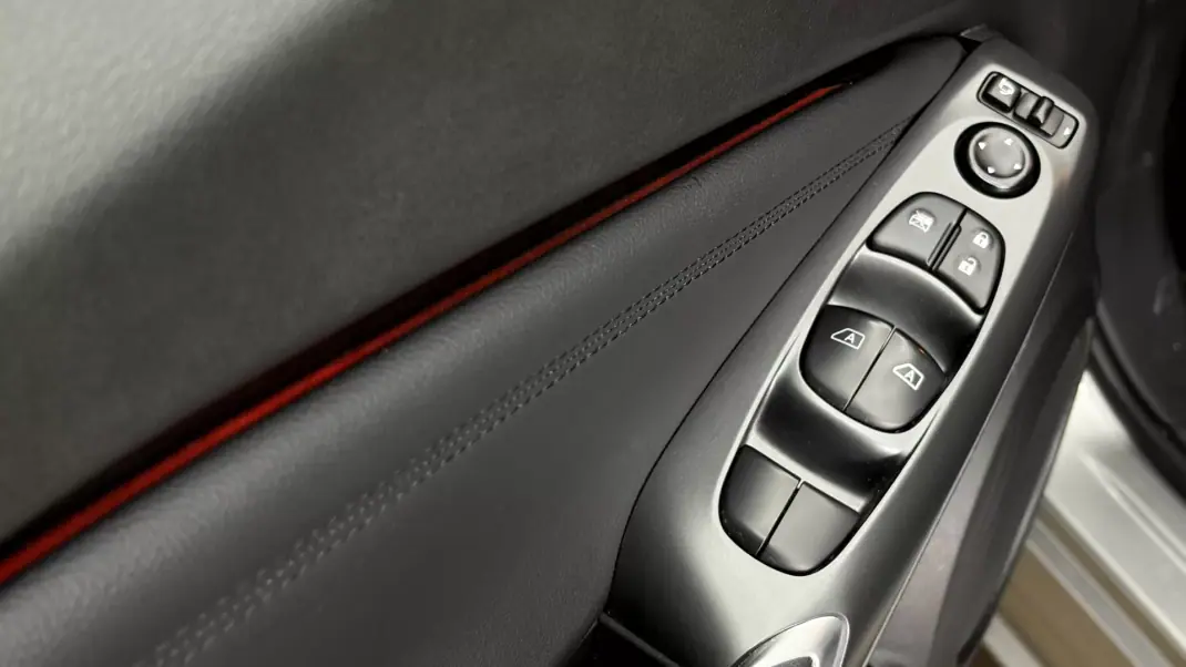 Nissan Juke 2025 - 21470 EUR, 27000 km - AUTO.MOTO.pt - 27000km - foto 40 de 43