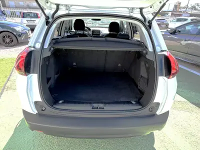 Peugeot 2008 2018 - 10500 EUR, 102262 km - AUTO.MOTO.pt - 102262km - foto 15 de 15