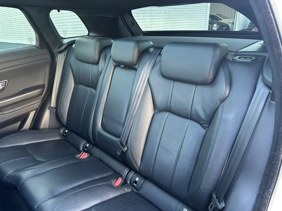 Land Rover Range Rover Evoque 2016 - 19900 EUR, 189000 km - AUTO.MOTO.pt - 189000km - foto 29 de 62