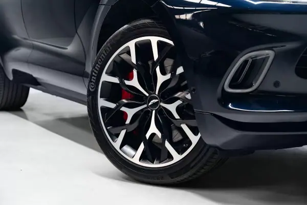Aston Martin DBX 2020 - 149950 EUR, 55000 km - AUTO.MOTO.pt - 55000km - foto 4 de 53