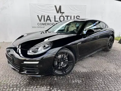 Porsche Panamera 2014 - 46000 EUR, 133000 km - AUTO.MOTO.pt - 133000km - foto 3 de 3