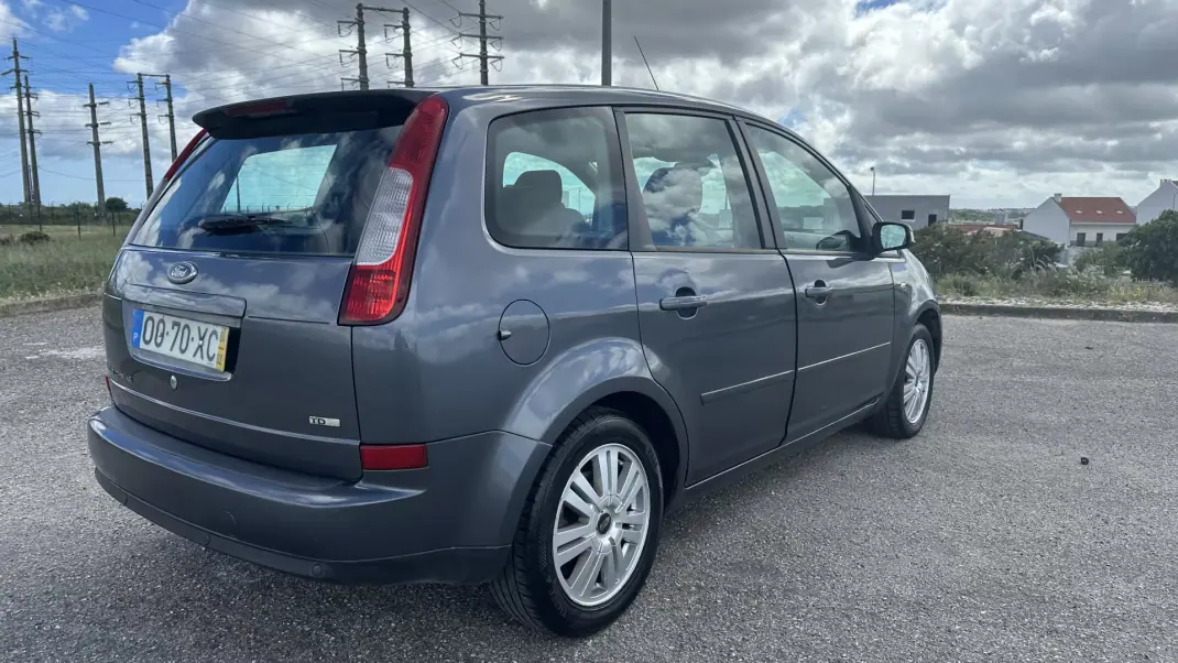 Ford C-Max 2004 - 2750 EUR, 280000 km - AUTO.MOTO.pt - 280000km - foto 8 de 21