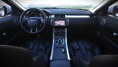 Land Rover Range Rover Evoque 2013 - 18990 EUR, 209500 km - AUTO.MOTO.pt - 209500km - foto 13 de 50