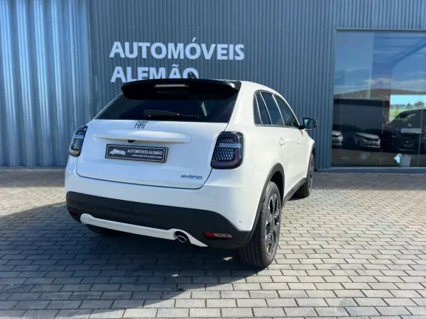Fiat 600 2025 - 24500 EUR, 9900 km - AUTO.MOTO.pt - 9900km - foto 6 de 16