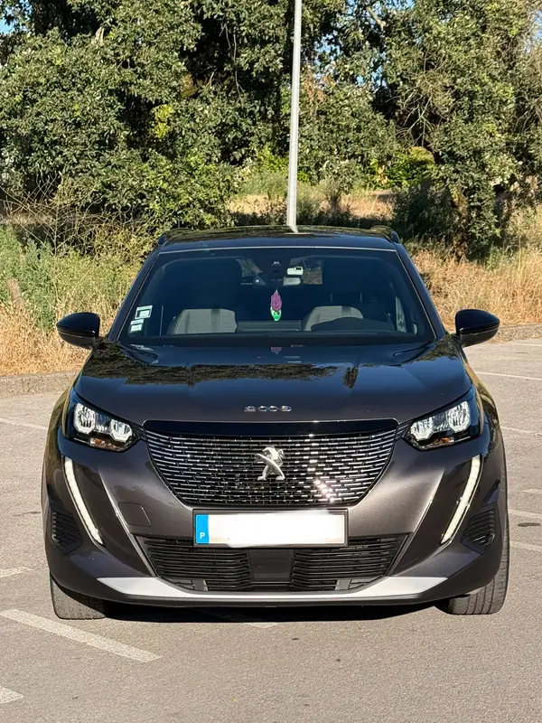 Peugeot 2008 2022 - 14500 EUR, 46500 km - 46500km - foto 4 de 9