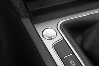 Volkswagen Passat 2021 - 21900 EUR, 22076 km - AUTO.MOTO.pt - 22076km - foto 30 de 44