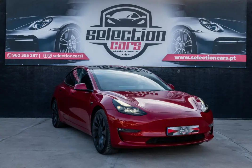 Tesla Model 3 2022 - 32900 EUR, 57000 km - AUTO.MOTO.pt - 57000km - foto 1 de 26