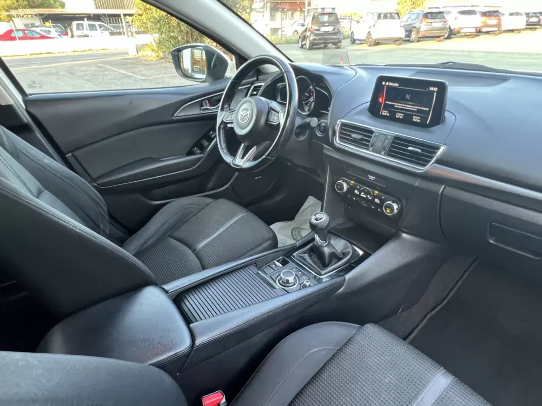 Mazda 5 2017 - 12500 EUR, 188077 km - AUTO.MOTO.pt - 188077km - foto 9 de 17