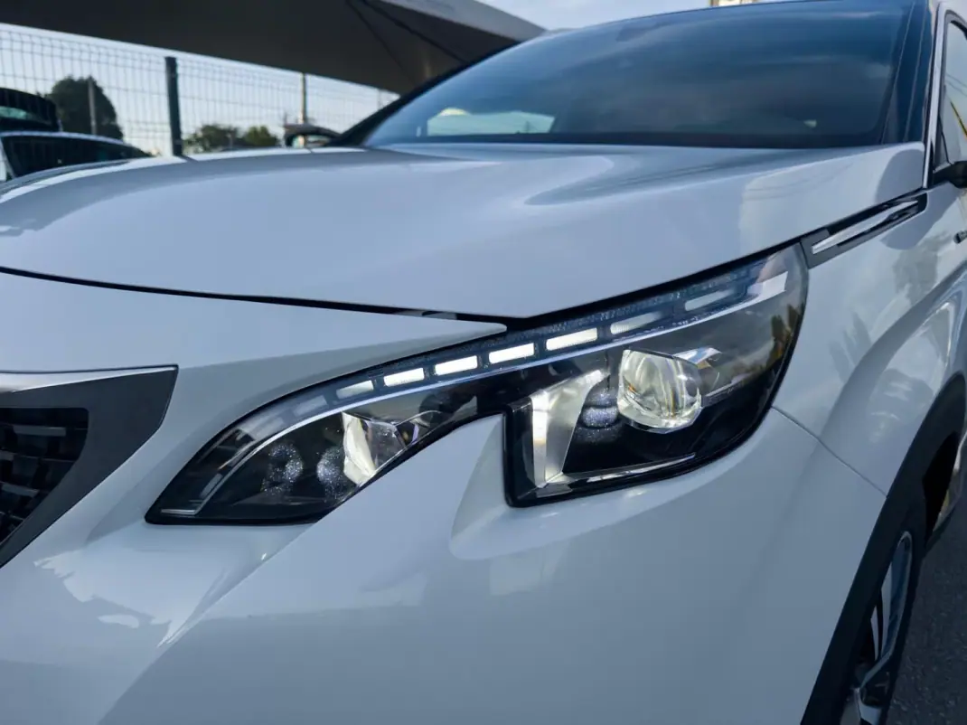 Peugeot 3008 2017 - 18990 EUR, 164000 km - AUTO.MOTO.pt - 164000km - foto 10 de 41