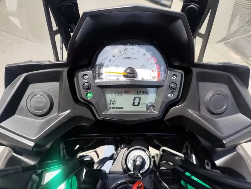 Kawasaki Versys 2019 - 5980 EUR, 70000 km - AUTO.MOTO.pt - 70000km - foto 14 de 24
