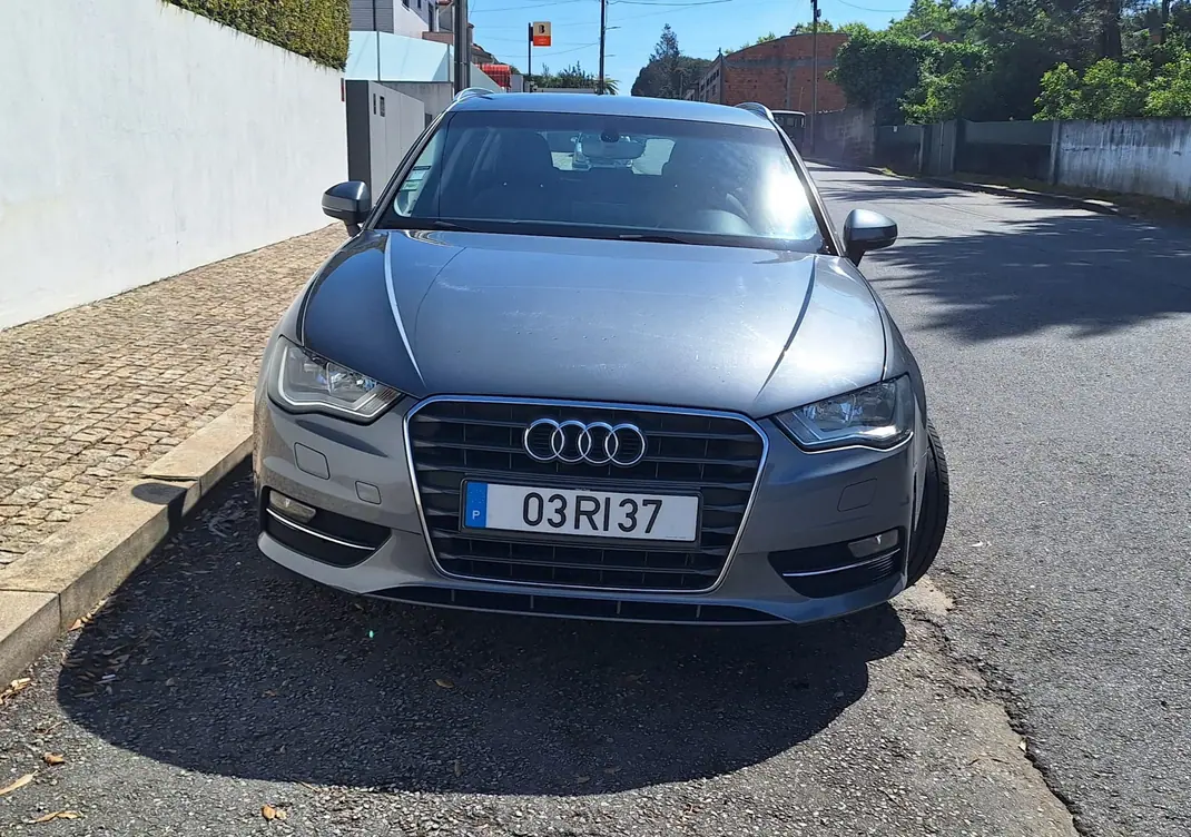 Audi A3 Sportback 2016 - 10350 EUR, 238000 km - AUTO.MOTO.pt - 238000km - foto 4 de 12