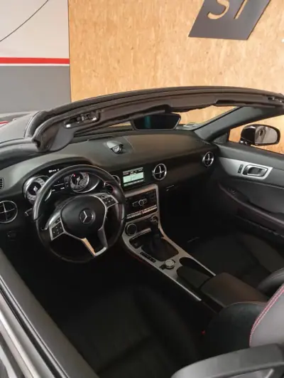 Mercedes-Benz SLK 200 2015 - 31500 EUR, 21787 km - AUTO.MOTO.pt - 21787km - foto 13 de 28