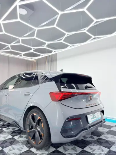 Cupra Born 2022 - 19500 EUR, 191000 km - 191000km - foto 6 de 26
