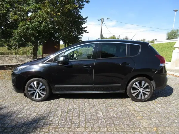 Peugeot 3008 2016 - 13990 EUR, 143000 km - AUTO.MOTO.pt - 143000km - foto 5 de 53