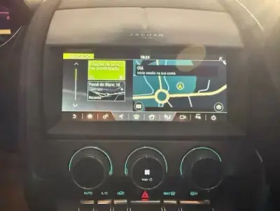 Jaguar F-Type 2023 - 70000 EUR, 21800 km - AUTO.MOTO.pt - 21800km - foto 25 de 37