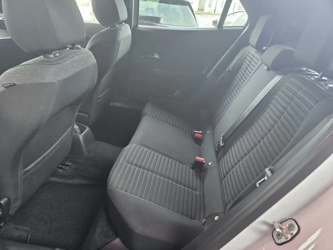 Peugeot 2008 2023 - 16999 EUR, 90000 km - AUTO.MOTO.pt - 90000km - foto 8 de 15