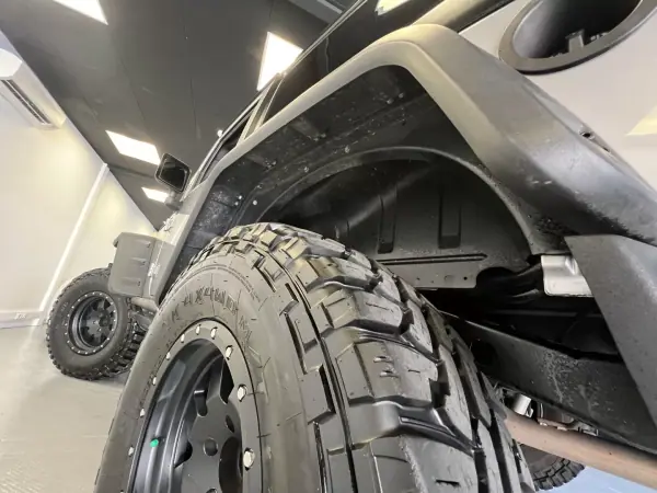 Jeep Wrangler 2014 - 39990 EUR, 115000 km - AUTO.MOTO.pt - 115000km - foto 29 de 54