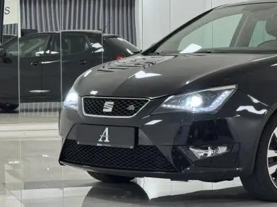 SEAT Ibiza 2017 - 10890 EUR, 99000 km - AUTO.MOTO.pt - 99000km - foto 4 de 29