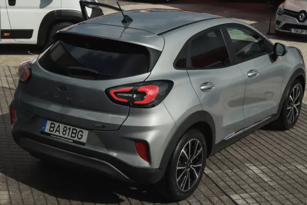 Ford Puma 2023 - 16750 EUR, 79902 km - AUTO.MOTO.pt - 79902km - foto 19 de 32