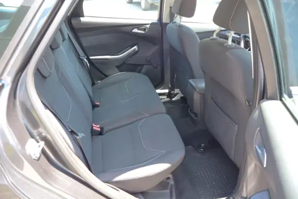 Ford Focus 2015 - 8500 EUR, 162000 km - 162000km - foto 11 de 15