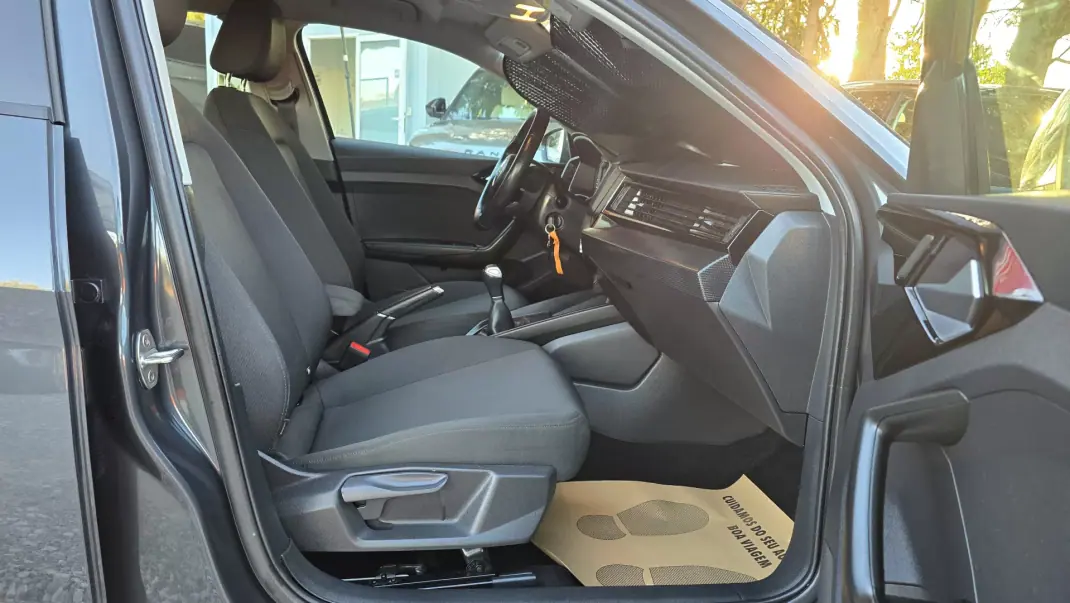 Audi A1 Sportback 2023 - 17750 EUR, 74700 km - 74700km - foto 16 de 22