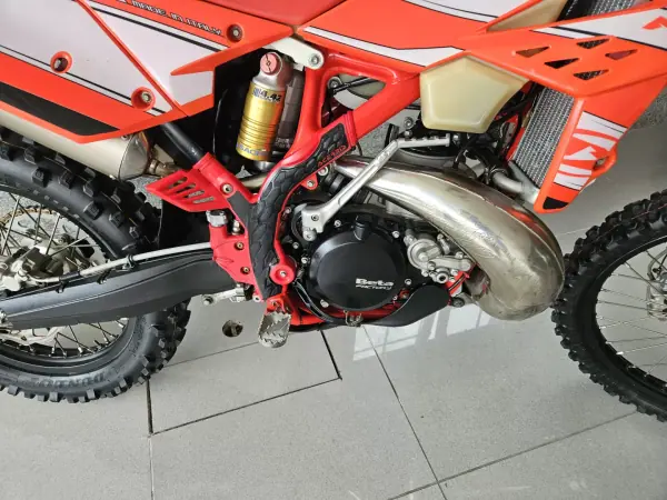 BETA RR 250 2-Stroke 2016 - 4990 EUR, 395 km - AUTO.MOTO.pt - 395km - foto 2 de 10