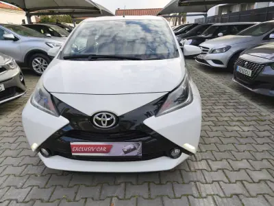 Toyota Aygo 2018 - 10900 EUR, 101000 km - AUTO.MOTO.pt - 101000km - foto 3 de 11