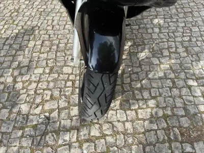 Suzuki GSX 1250FA 2000 - 1900 EUR, 41199 km - AUTO.MOTO.pt - 41199km - foto 8 de 18