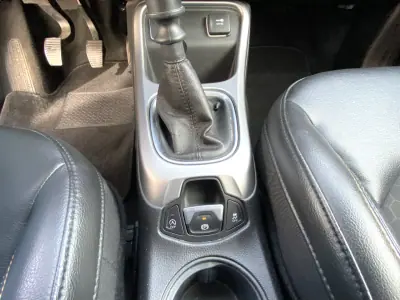 Jeep Compass 2017 - 16500 EUR, 93763 km - AUTO.MOTO.pt - 93763km - foto 12 de 14
