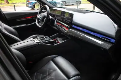 BMW i5 2023 - 74990 EUR, 17145 km - AUTO.MOTO.pt - 17145km - foto 37 de 60