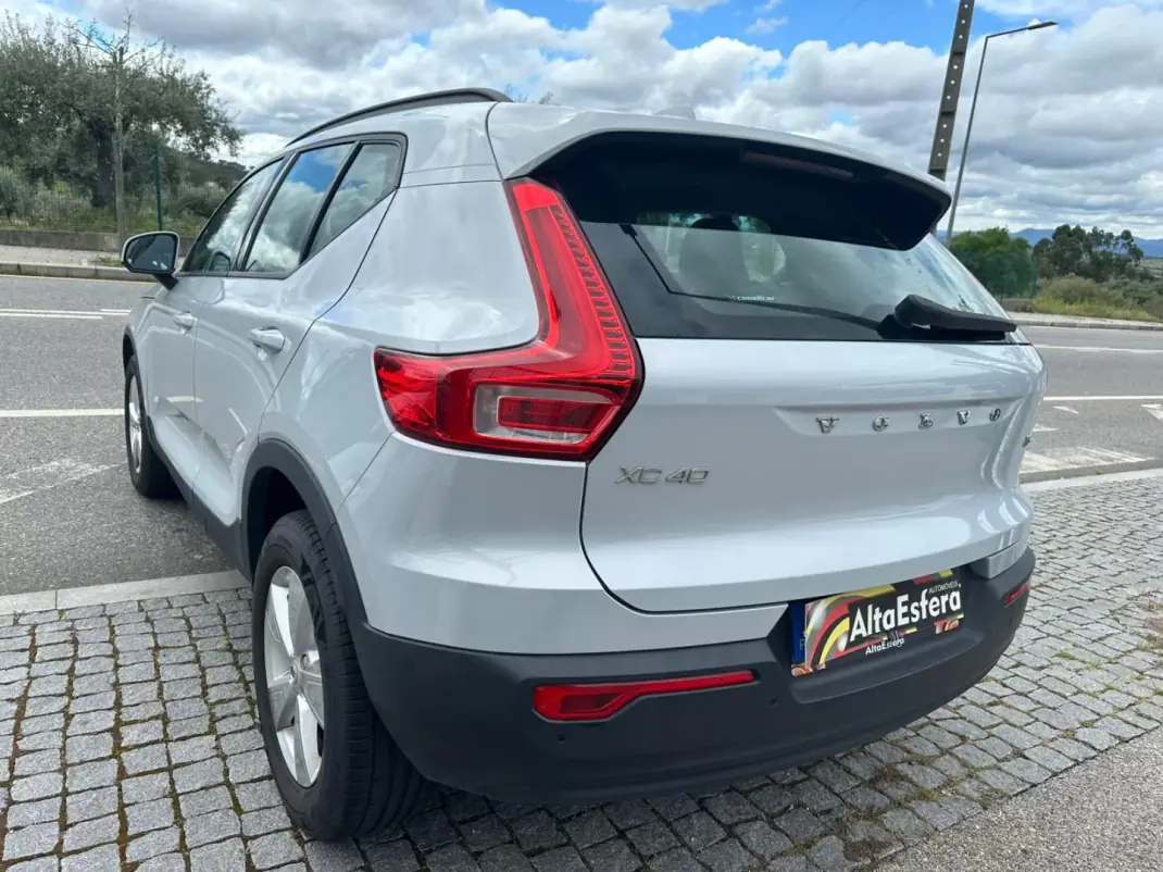 Volvo XC 40 2019 - 24900 EUR, 91623 km - AUTO.MOTO.pt - 91623km - foto 3 de 29