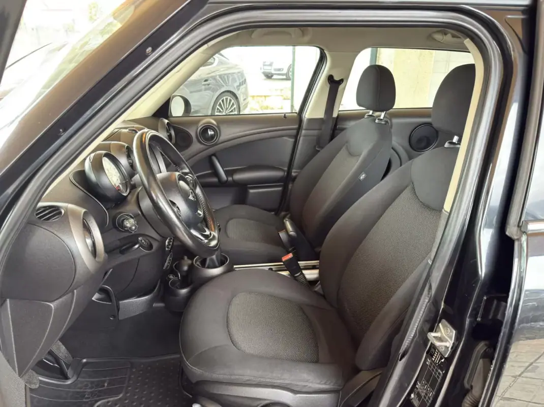 MINI Countryman 2011 - 9750 EUR, 208387 km - AUTO.MOTO.pt - 208387km - foto 14 de 30