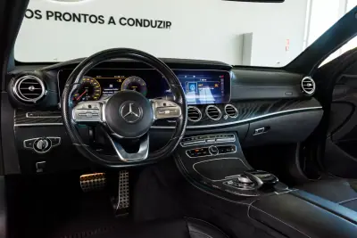 Mercedes-Benz E 300 2020 - 34500 EUR, 118560 km - AUTO.MOTO.pt - 118560km - foto 22 de 42