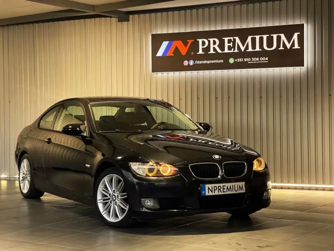 BMW 320 2007 - 13500 EUR, 221000 km - AUTO.MOTO.pt - 221000km - foto 17 de 33